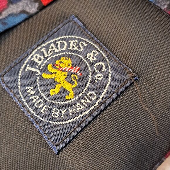 J. Blades & Co Monterey Bay USA Geometric Blue/Red Pattern Men's Neck Tie - Picture 6 of 11